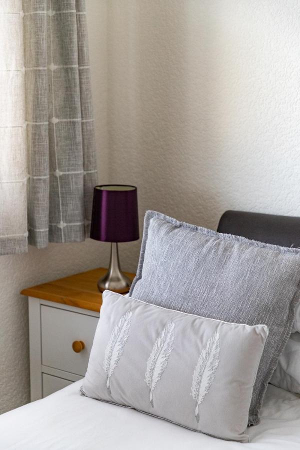 2 Chatsworth Riverscape Apartments - Peaceful Apartment In Great Location With Free Parking Overlooking The Gannel Just A Short Walk From Newquays Incredible Beaches And Local Amenities Ньюкі Екстер'єр фото