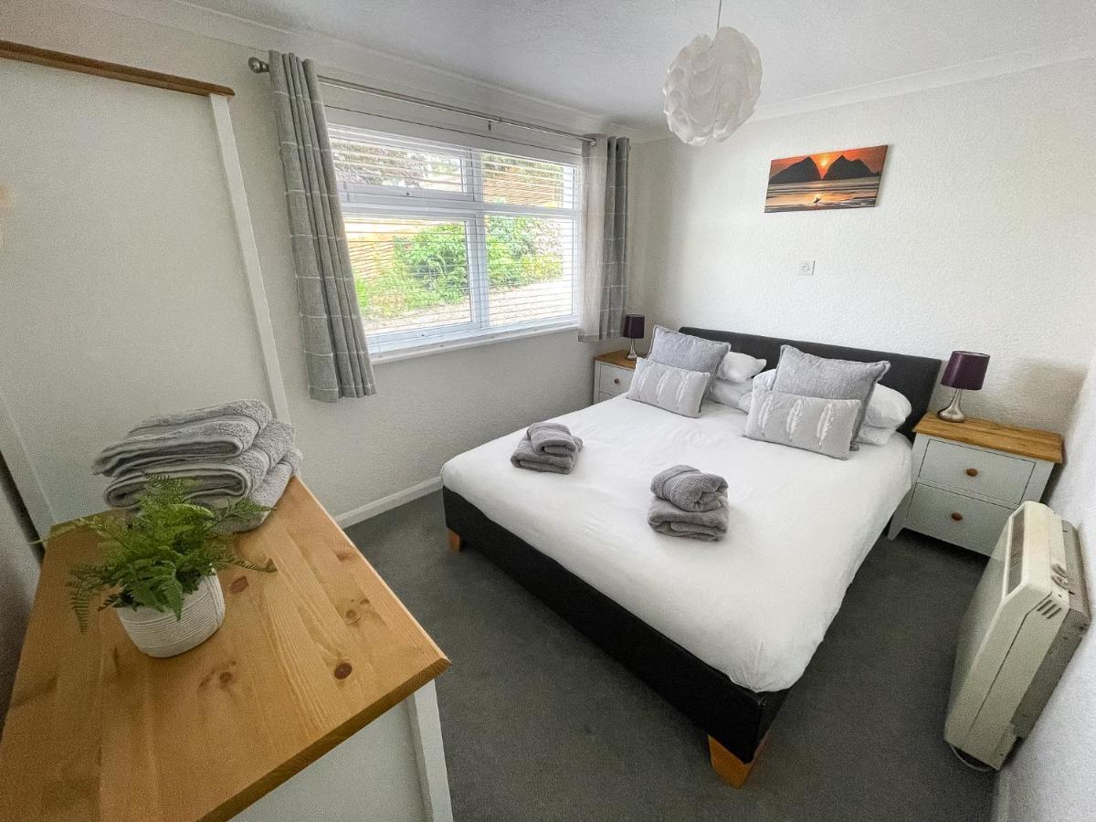 2 Chatsworth Riverscape Apartments - Peaceful Apartment In Great Location With Free Parking Overlooking The Gannel Just A Short Walk From Newquays Incredible Beaches And Local Amenities Ньюкі Екстер'єр фото