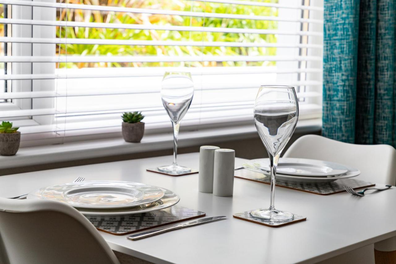 2 Chatsworth Riverscape Apartments - Peaceful Apartment In Great Location With Free Parking Overlooking The Gannel Just A Short Walk From Newquays Incredible Beaches And Local Amenities Ньюкі Екстер'єр фото