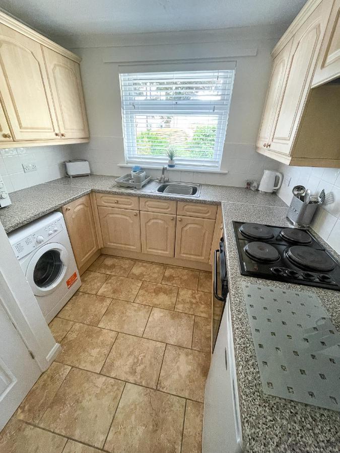 2 Chatsworth Riverscape Apartments - Peaceful Apartment In Great Location With Free Parking Overlooking The Gannel Just A Short Walk From Newquays Incredible Beaches And Local Amenities Ньюкі Екстер'єр фото